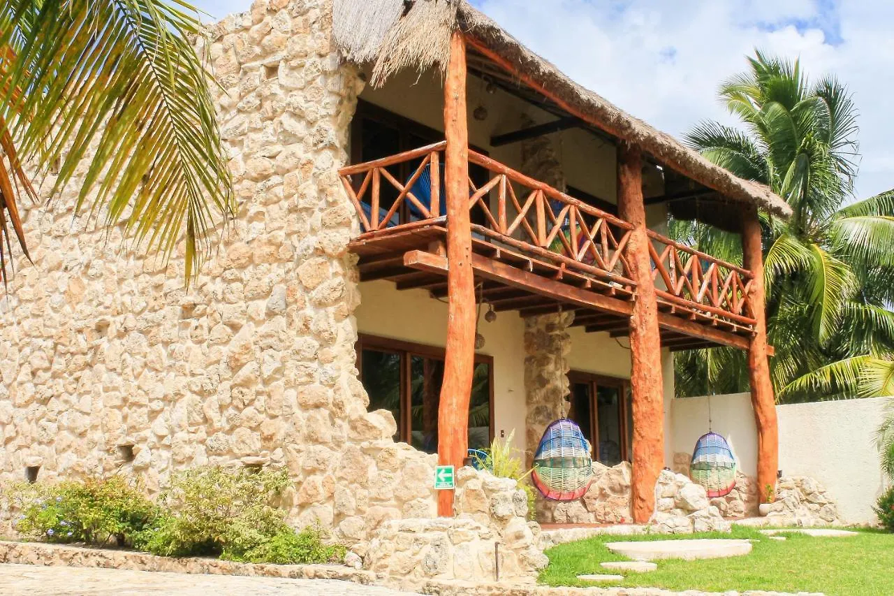 Villa Marcela Calderitas Hotel
