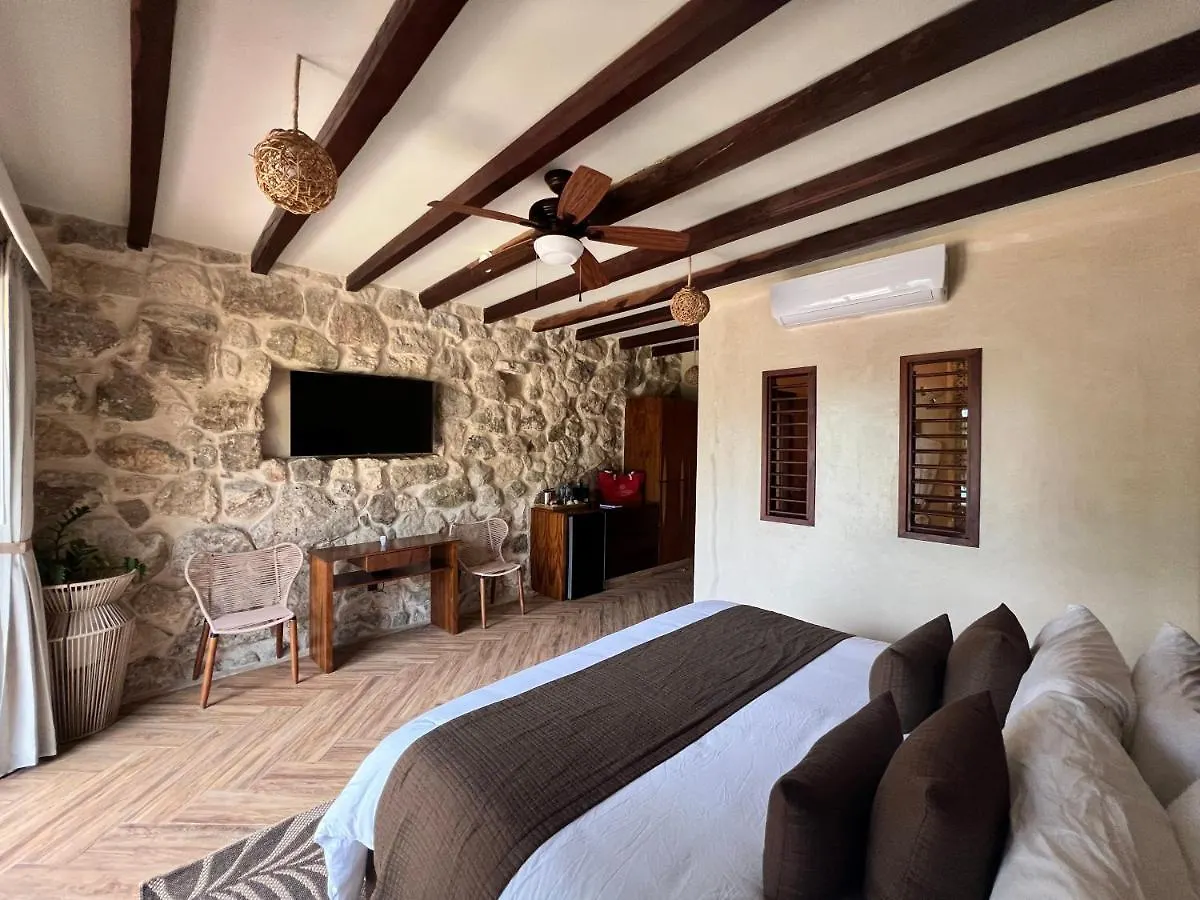 Villa Marcela Calderitas Hotel
